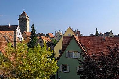 国产影游《开局五个亿》今日发售 Steam特别好评